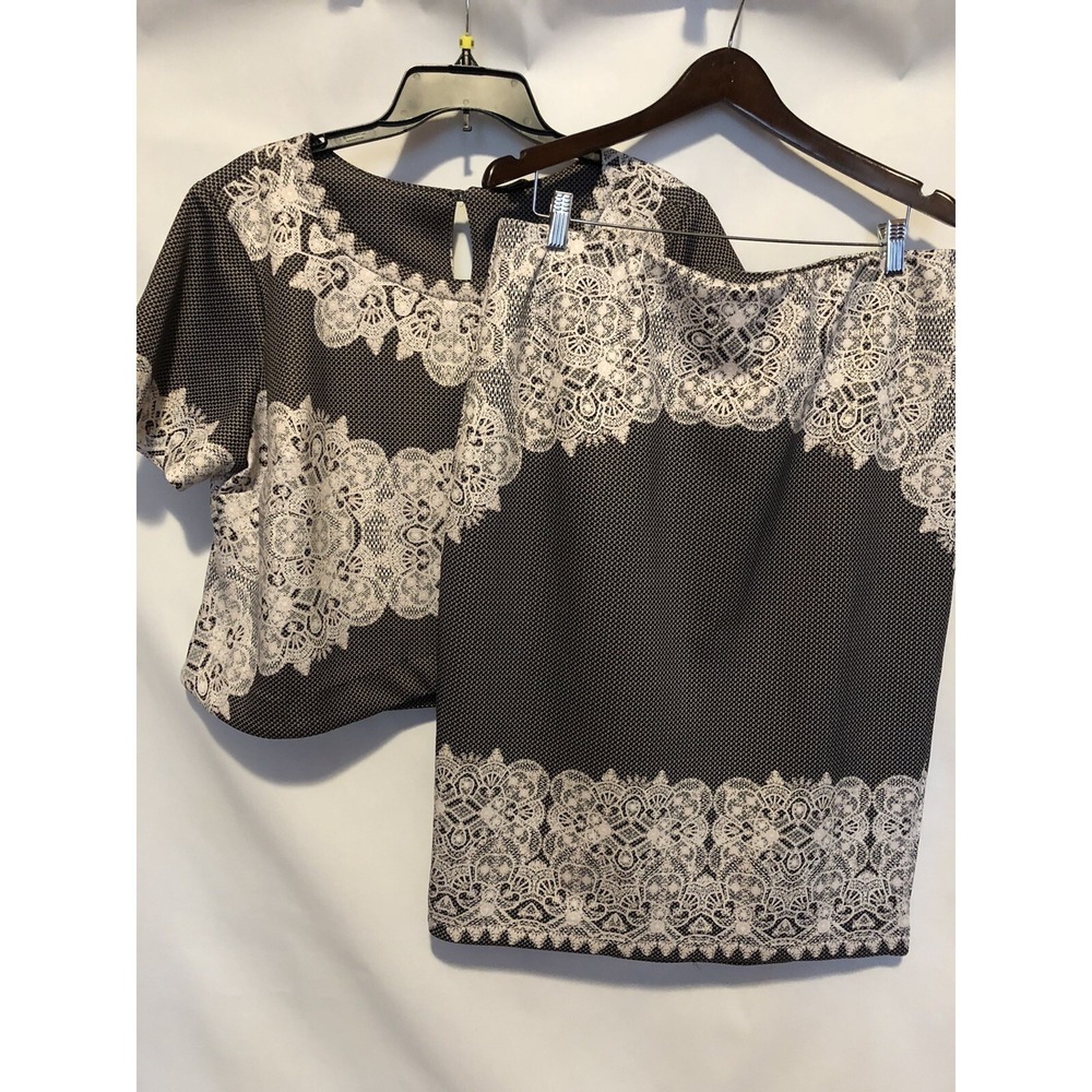 Women's Plus Size 18/20 Skirt Top Set Sport Wear New By Cato Ice